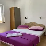 Papic Apartment *
